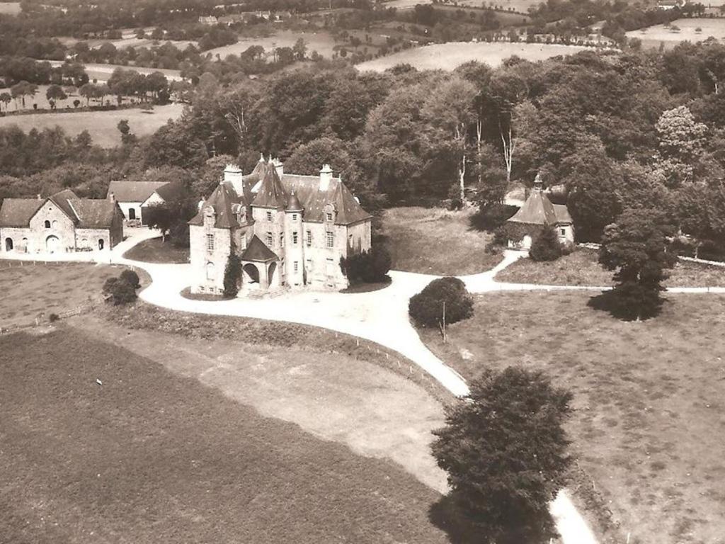 Chateau De Montbrault Fleurigné Kültér fotó