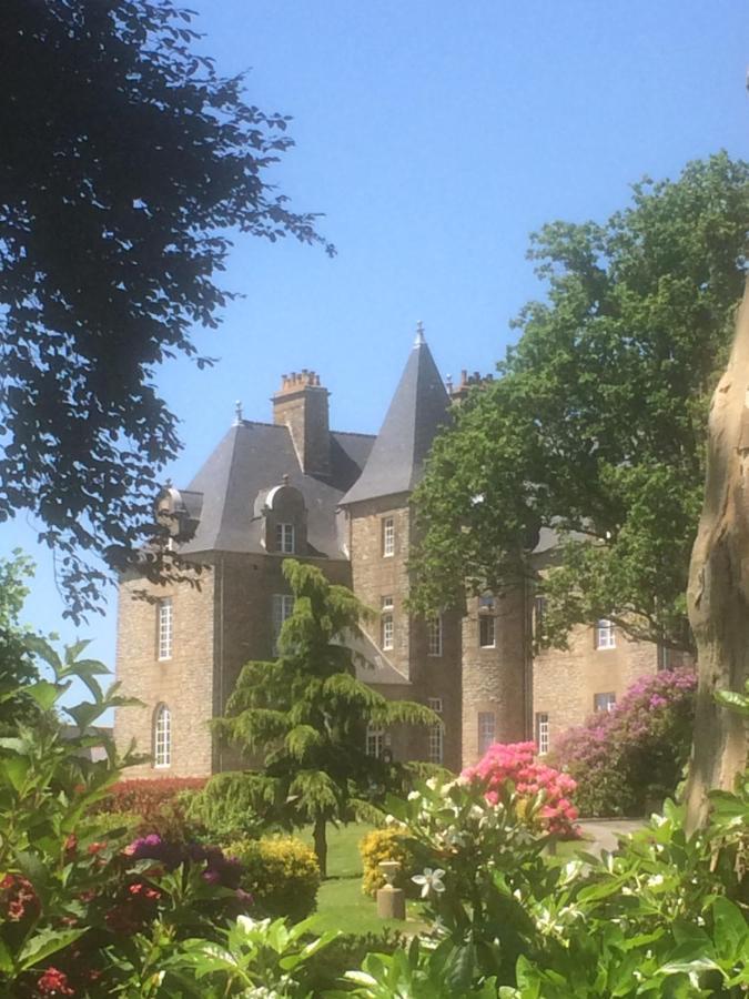 Chateau De Montbrault Fleurigné Kültér fotó