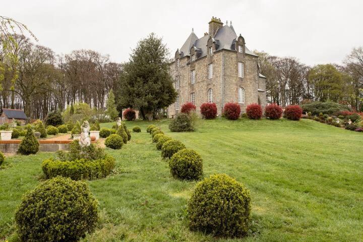 Chateau De Montbrault Fleurigné Kültér fotó