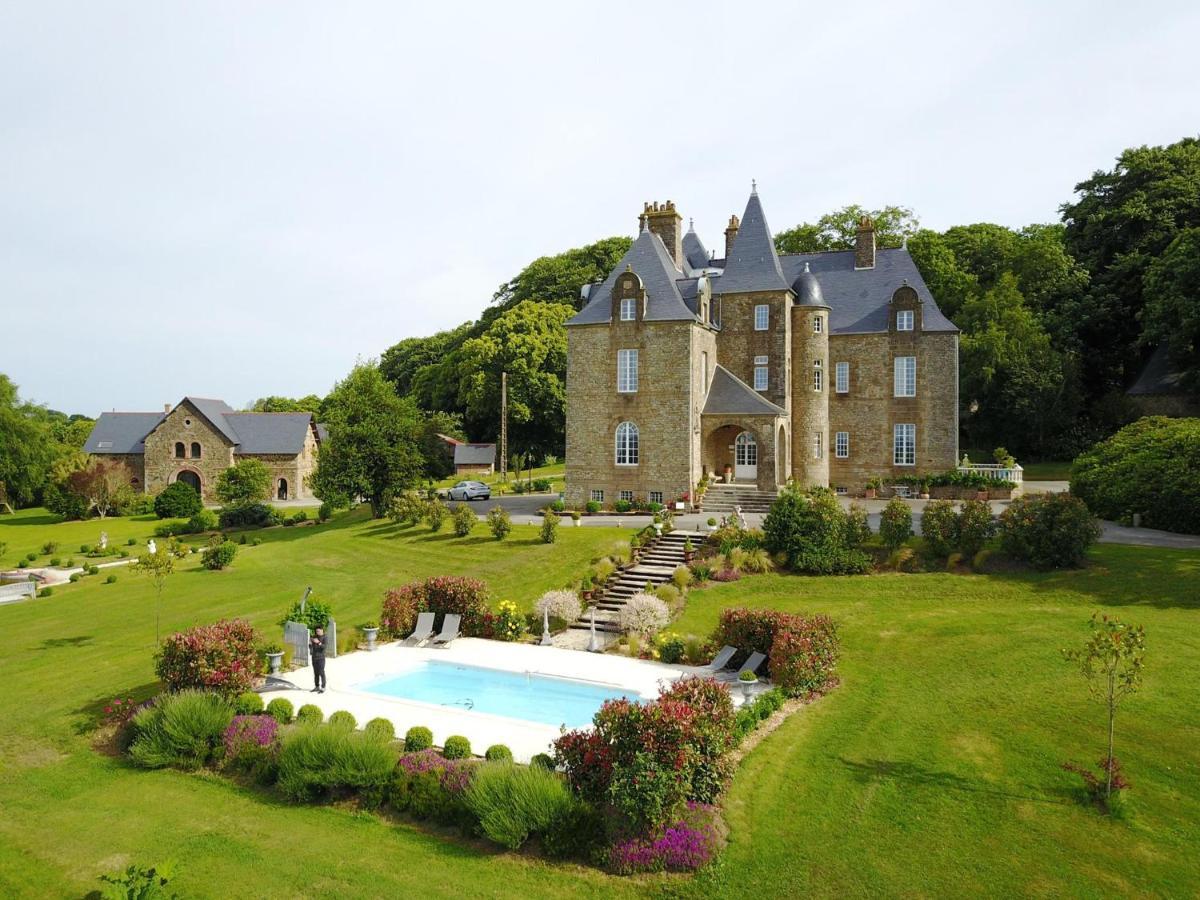 Chateau De Montbrault Fleurigné Kültér fotó