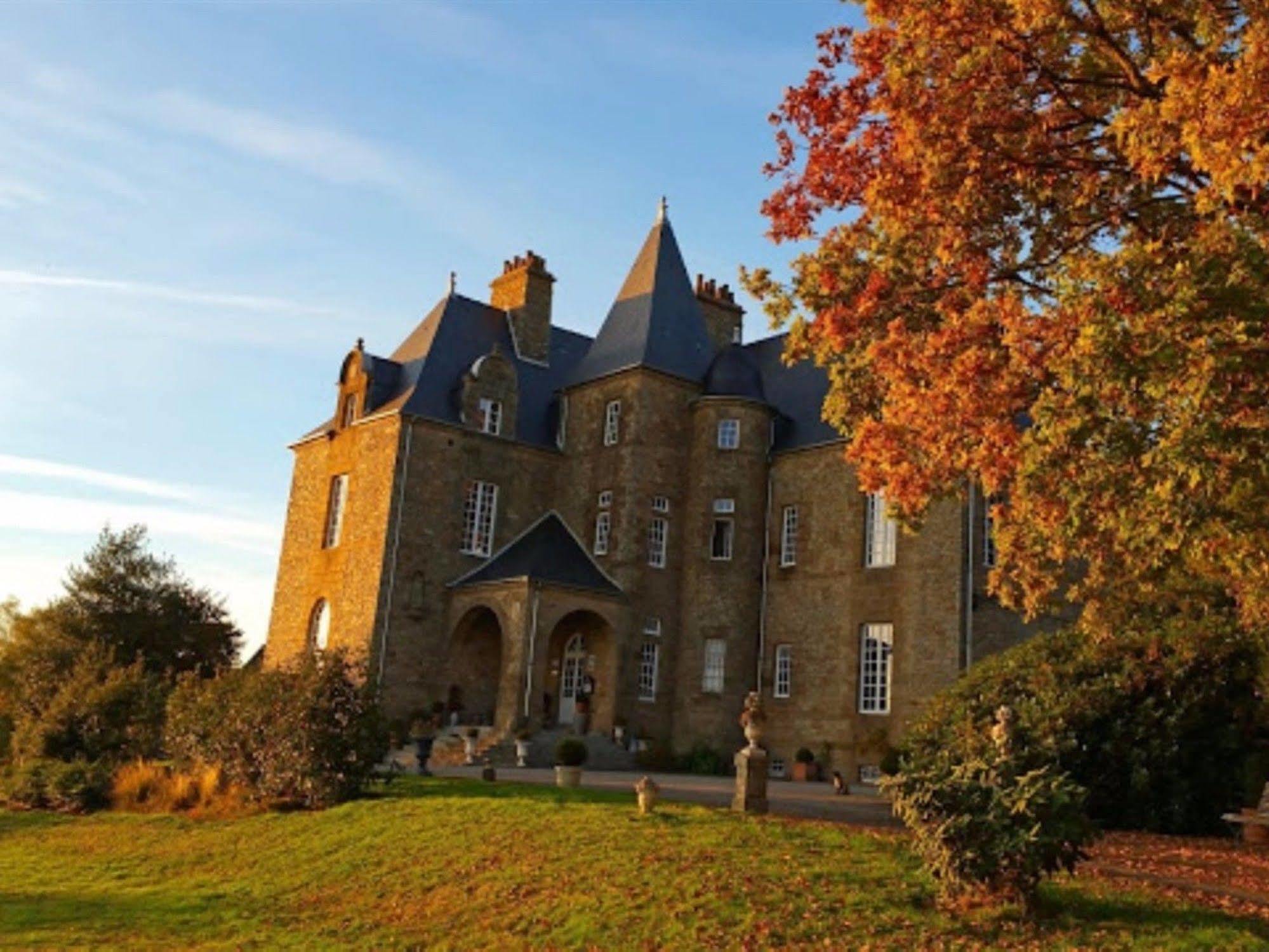 Chateau De Montbrault Fleurigné Kültér fotó